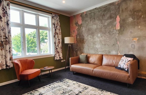 Invercargill City Centre Apartment | Historic Inner City Apartment