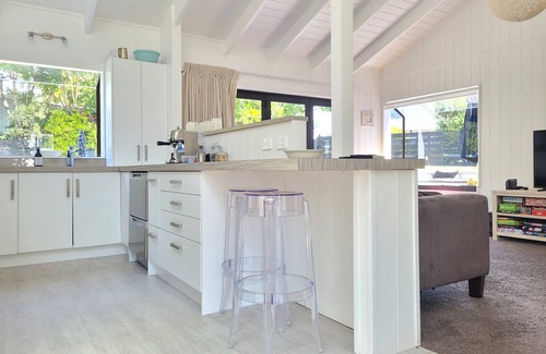 Pauanui House | Hosts on the Coast Pauanui Beach Break