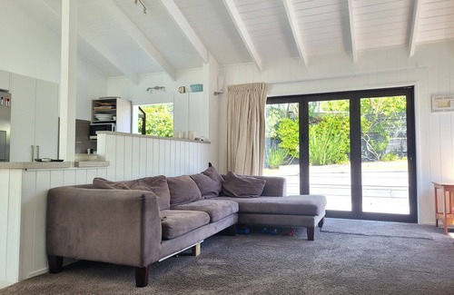 Pauanui House | Hosts on the Coast Pauanui Beach Break