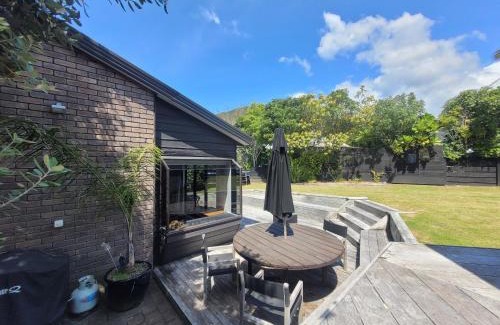 Pauanui House | Hosts on the Coast Pauanui Beach Break