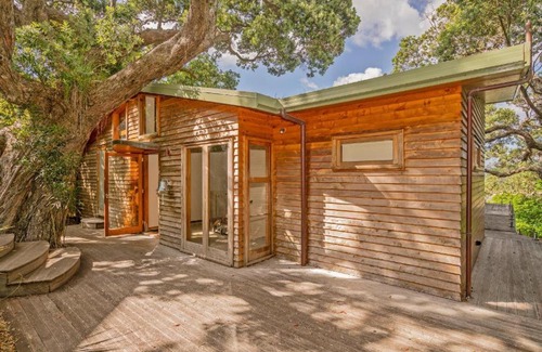 Whitianga House | Hosts on the Coast Te Whare Rakau