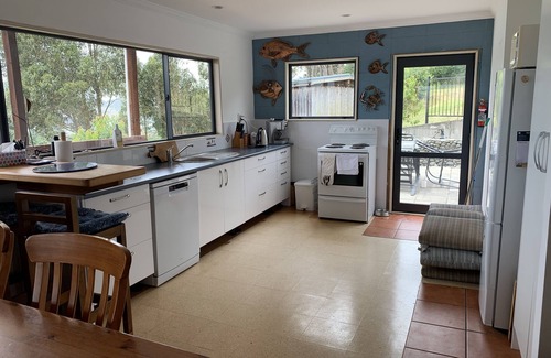 Diamond Harbour House | House with fantastic view of harbour near beaches, walks, golf and tennis clubs.