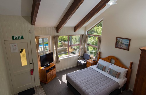 Howick Hotel | Howick Motor Lodge