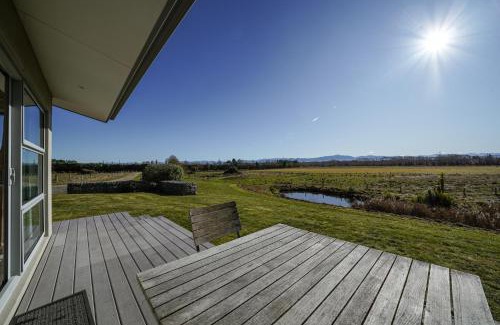 Hurunui House | Hurunui River Retreat - Tussock Cottage