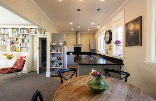 Christchurch City Centre House | Inner city 4 bedroom home on large section with plenty of off street parking.