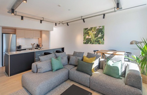 Nelson City Centre Apartment | Inner City Apartment 2 with Car Park + Rooftop Balcony