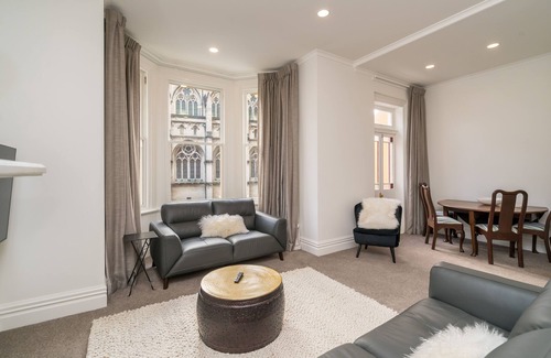 Dunedin City Centre House | Inner City Elegance on Stuart Street