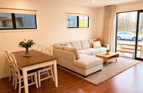Jacks Point House | Jack's Point Escape - Brand New 3BR Home