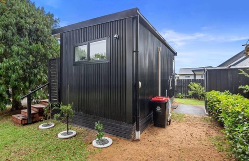 Whangamata House | Joy's Rest Cabin