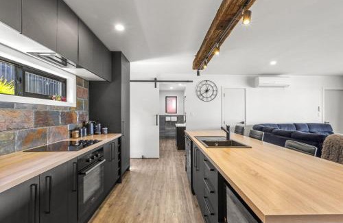 Raglan House | Kaitoke Retreat & Studio