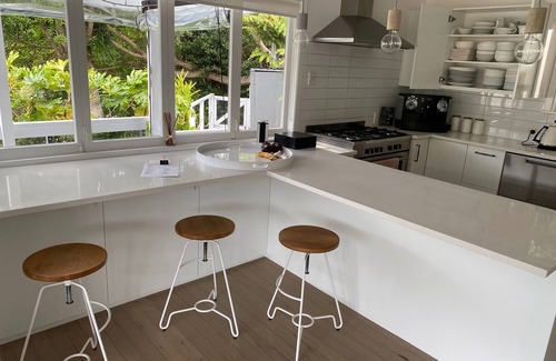 Kawau Island Cottage | Kawau Lodge Boutique Resort