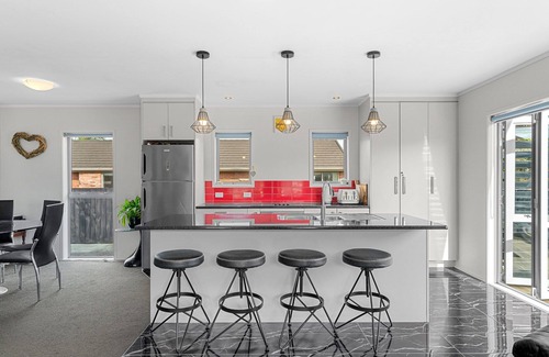 Mangawhai House | Kaya-wai - Mangawhai Holiday Home