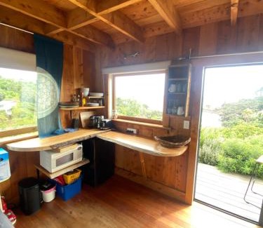 Waiheke Island Other | Kereru Cabin - Spectacular seaviews, 1 minute to beach