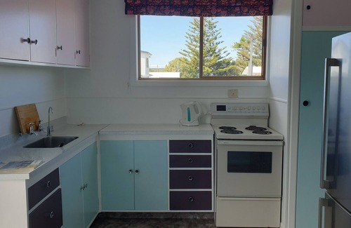 Waihi Beach House | Kiwiana Holiday Home