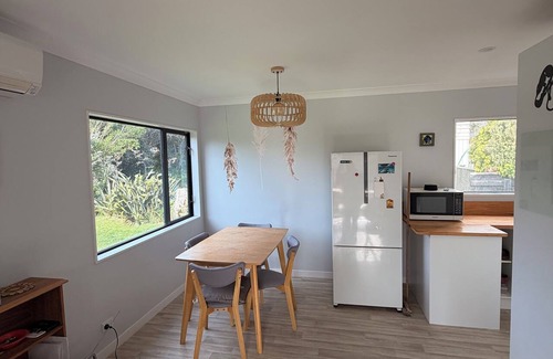 Waikanae House | Kiwiana themed bach, perfect for family getaways or a retreat near the beach!