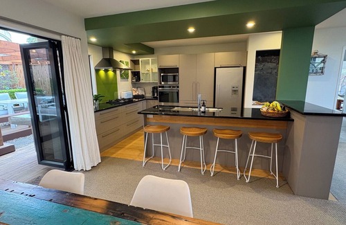 Bethlehem House | La Colina Vista - 3 bedroom house for a relaxing stay.