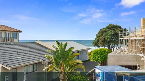 Omanu House | La Maison Ocean - Mount Maunganui Holiday Home