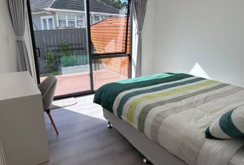 Auckland House | La Vie Terrace Girl or Couple Only