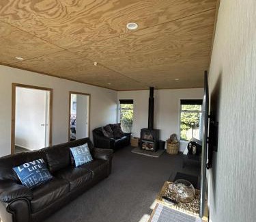 Mangakino House | Lake Maraetai Escape