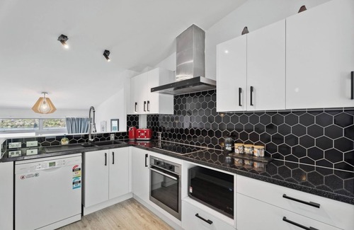 Queenstown Apartment | Lake View Greenstone Apartment - Unit 5