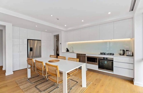 Wanaka Apartment | Lakeview Luxury Villa