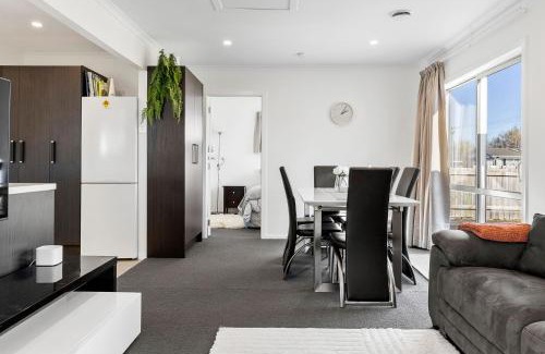 Mangakino House | Large Family Lakehouse