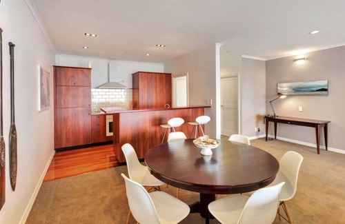 Auckland Central Business District Apartment | Large Waterfront Deck & Harbour Views on the Wharf