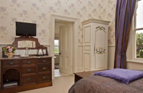 Strowan Bed & Breakfast | Lilac Rose Boutique Bed and Breakfast