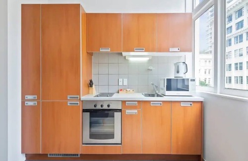 Auckland Central Business District Apartment | Lively and Stunning Central Apt by Zodiak Stays