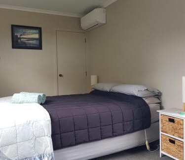 Alexandra Apartment | Lookout Studio