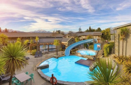 Wanaka Resort | Lovely Studio Apartment at the Club Wyndham resort in delightful Wānaka