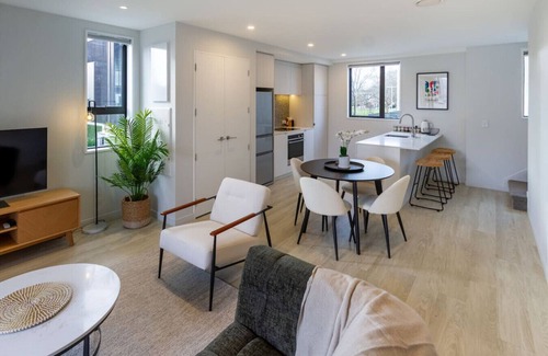 Christchurch City Centre House | Luxe Central City 2 bedrooms with Carpark