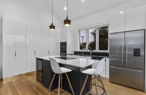 Kingsland House | Luxurious 4 Bed Grey Lynn House - SPECIAL 30% DEAL SEPTEMBER Central Auckland.