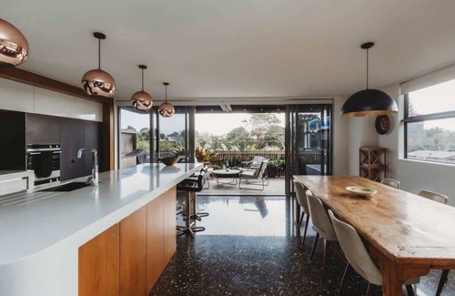 New Plymouth CBD Apartment | Luxurious Central City Home with Deck