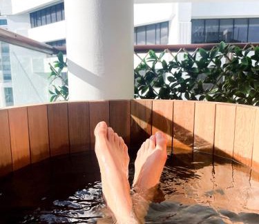 Auckland Central Business District Apartment | Luxury Apartment - Parking - Hot Tub - Stunning Views