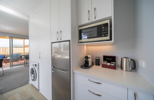 Te Anau Apartment | Luxury Escape Near Lake Te Anau and Milford Sound
