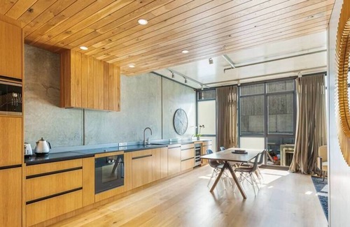 Grey Lynn Apartment | Luxury meets location - 2BR in Ponsonby