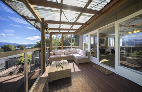 Manapouri House | Manapouri Lakefront