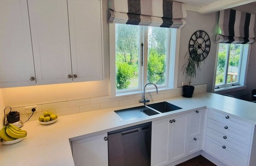 Mangawhai House | Mangawhai Villa, Poolside Days & Starry Spa Nights