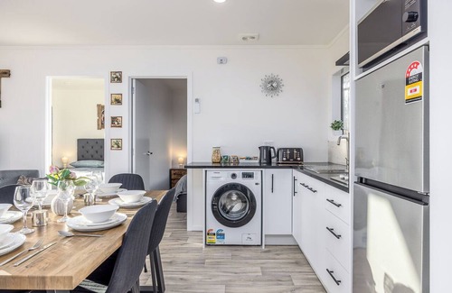 Kaukapakapa House | Manuka Bliss Heights - Close to Thermal Hoot Pool