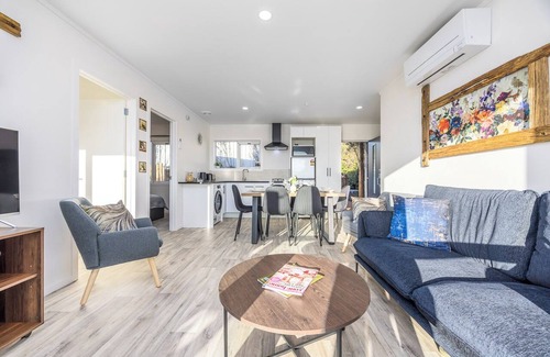 Kaukapakapa House | Manuka Bliss Heights - Close to Thermal Hoot Pool