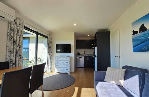 Redwood Valley Apartment | Mapua View! Surrounded by rolling pasture and manicured gardens