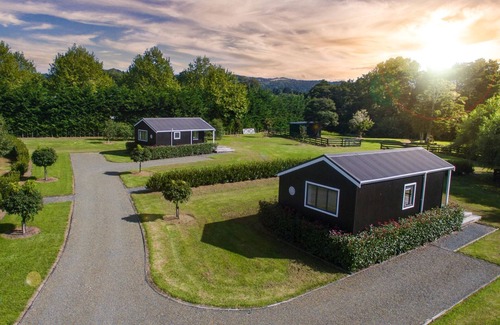 Matakana Cottage | Matakana Oasis - Beauregard Cottages