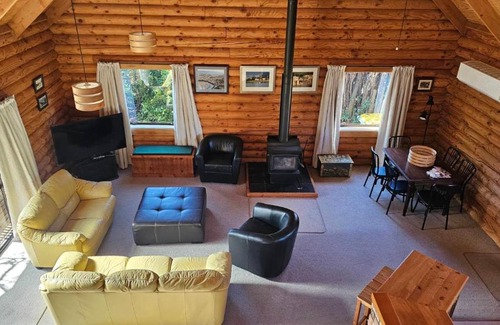 Lowburn House | Mayo Retreat - Cromwell