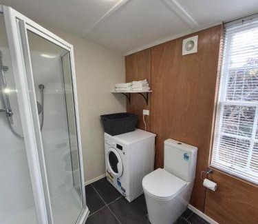 Dunedin Apartment | Meadow Cottage 1870s restored cottage