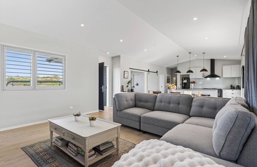 Mangawhai House | Meadow Escape - Mangawhai Holiday Home