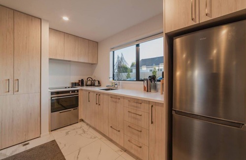 Saint Albans House | Merivale 2BR | Parking + Fenced Backyard