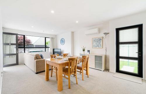 Merivale House | Merivale Two Bedroom Bungalow with Garden and Free Parking