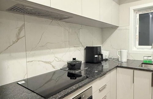 Newlands Apartment | Million Dollar View