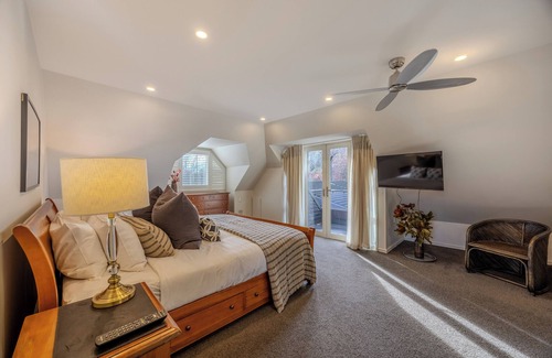 Wanaka Cabin | Mishika Retreat